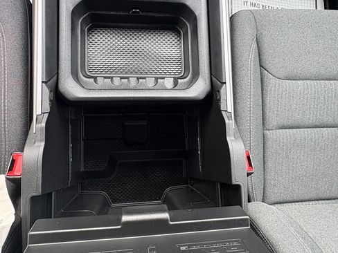 Used 2019 RAM 1500 Big Horn AWD/4WD image 36