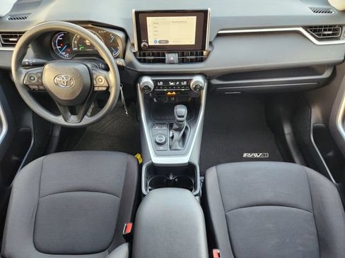 Used 2025 Toyota RAV4 LE AWD/4WD image 26