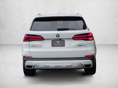 Used 2026 BMW X5 xDrive50e w/ Premium Package AWD/4WD image 7