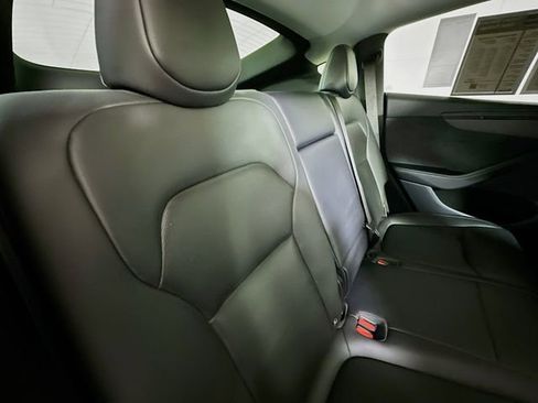 Used 2026 Tesla Model Y Long Range image 25