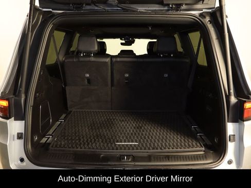 Used 2025 Jeep Wagoneer L Series II w/ Convenience Group I image 19