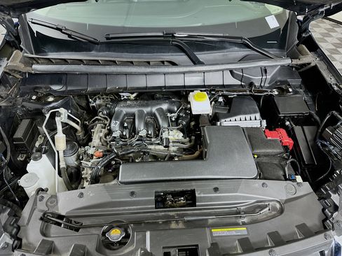 Used 2025 Nissan Pathfinder SL image 34