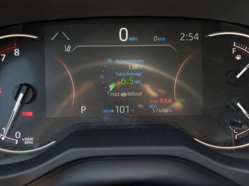 Used 2024 Toyota RAV4 XLE FWD image 12
