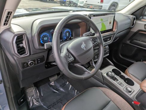 Used 2025 Ford Bronco Sport Outer Banks w/ Outer Banks Tech Package+ image 16