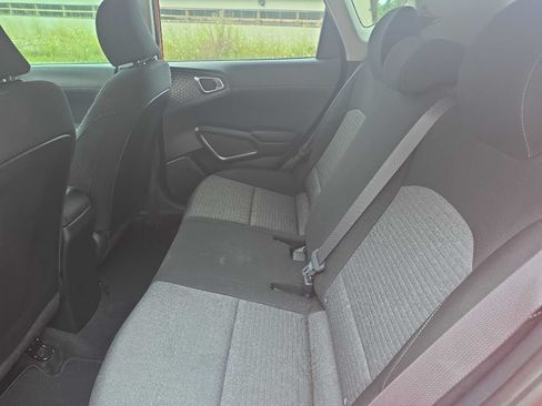 Used 2020 Kia Soul S FWD image 11