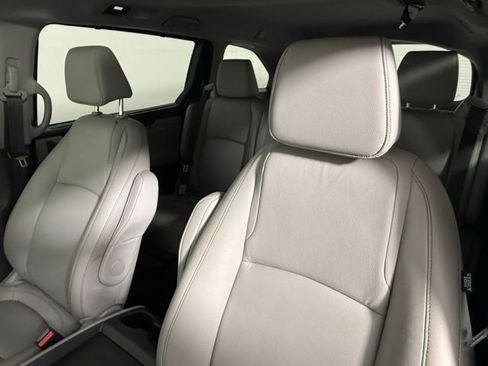 Used 2022 Honda Odyssey EX-L image 26