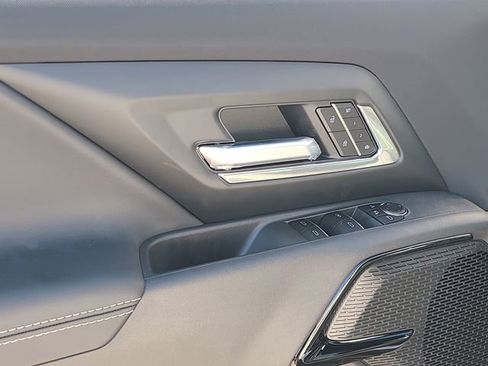 New 2026 Chevrolet Silverado EV LT w/ Plus Package AWD/4WD image 18
