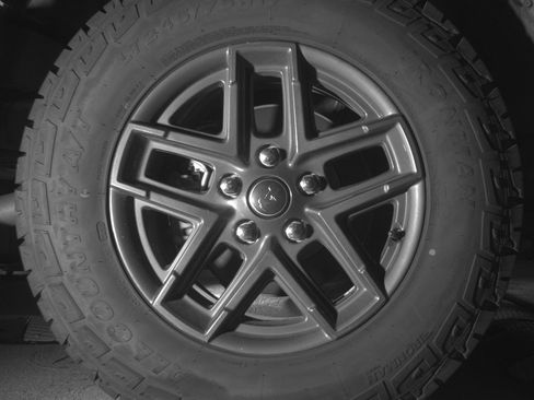 Used 2025 Jeep Wrangler Unlimited Sport AWD/4WD image 15
