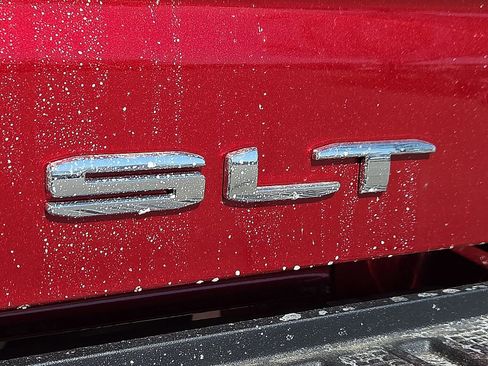 New 2026 GMC Sierra 2500 SLT w/ SLT Premium Package AWD/4WD image 8