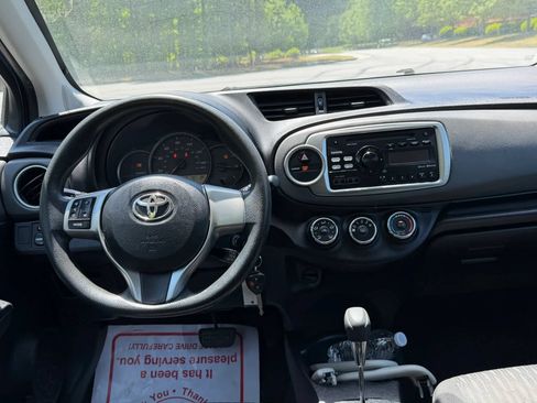 Used 2014 Toyota Yaris LE FWD image 16