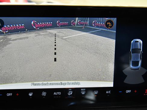 Used 2024 Ford Mustang Premium image 19