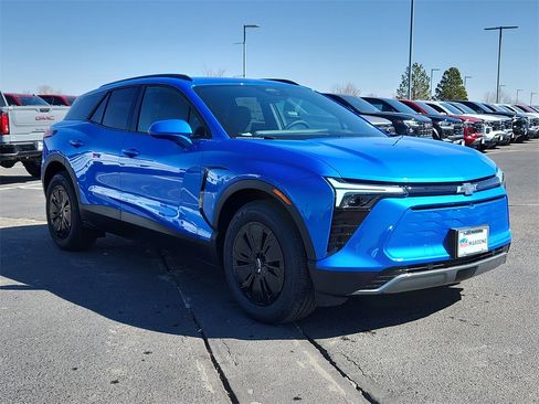 New 2025 Chevrolet Blazer EV LT image 2
