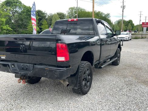 Used 2016 RAM 2500 SLT w/ Black Appearance Group AWD/4WD image 7