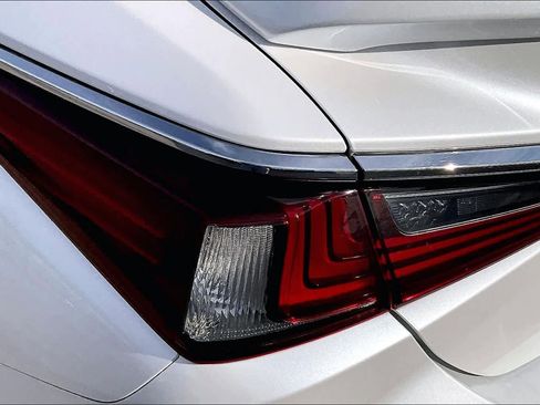 Used 2019 Lexus ES 350 image 27