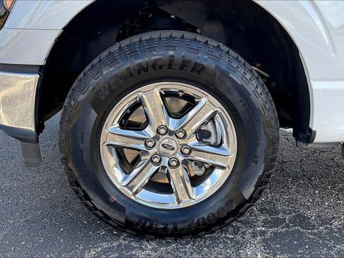 Used 2024 Ford F150 XLT w/ Mobile Office Package image 9