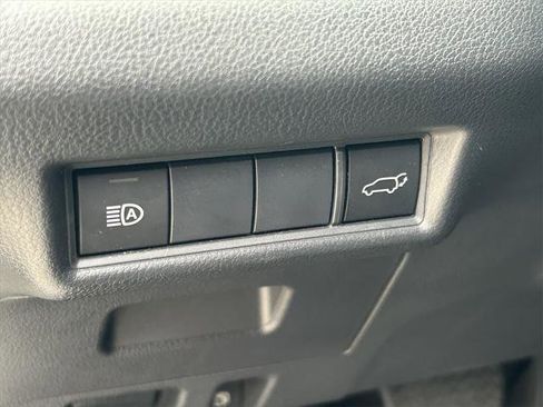 Certified 2025 Toyota Grand Highlander FWD image 28