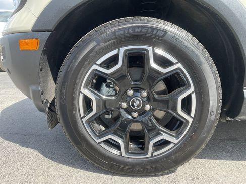 Used 2025 Ford Bronco Sport Outer Banks w/ Outer Banks Tech Package+ AWD/4WD image 32
