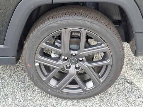 New 2026 Jeep Compass Latitude w/ Sun and Sound Group AWD/4WD image 5