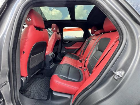 Used 2019 Jaguar F-PACE S image 13