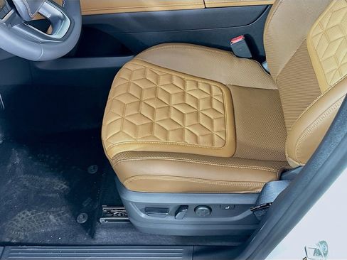 New 2026 Nissan Armada Platinum Reserve image 27