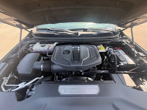 Used 2024 Jeep Wagoneer Series III AWD/4WD image 31