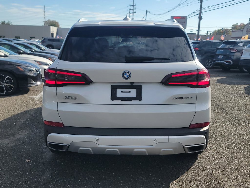 Used 2023 BMW X5 xDrive45e w/ Executive Package AWD/4WD image 7