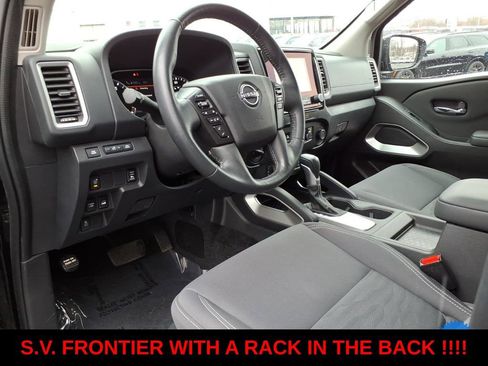 Used 2023 Nissan Frontier SV w/ SV Convenience Package image 13