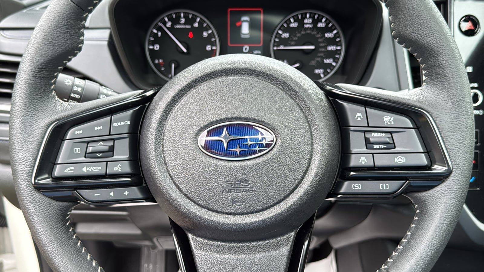 Used 2025 Subaru Forester Premium AWD/4WD image 13