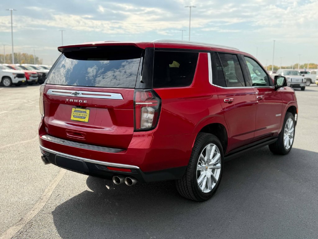 Used 2024 Chevrolet Tahoe High Country AWD/4WD image 7