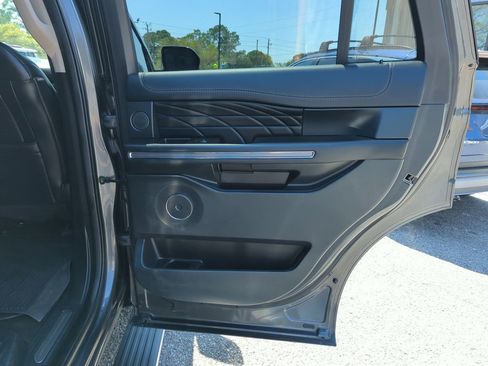 Used 2020 Ford Expedition Platinum image 33