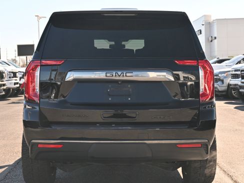 Used 2021 GMC Yukon AT4 w/ AT4 Premium Package image 9