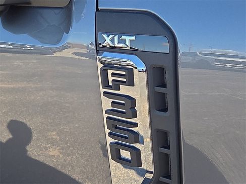 Used 2026 Ford F350 XLT w/ XLT Premium Package image 12