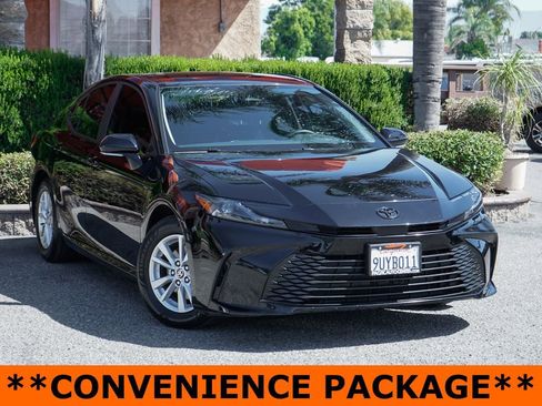 Used 2025 Toyota Camry LE FWD image 2