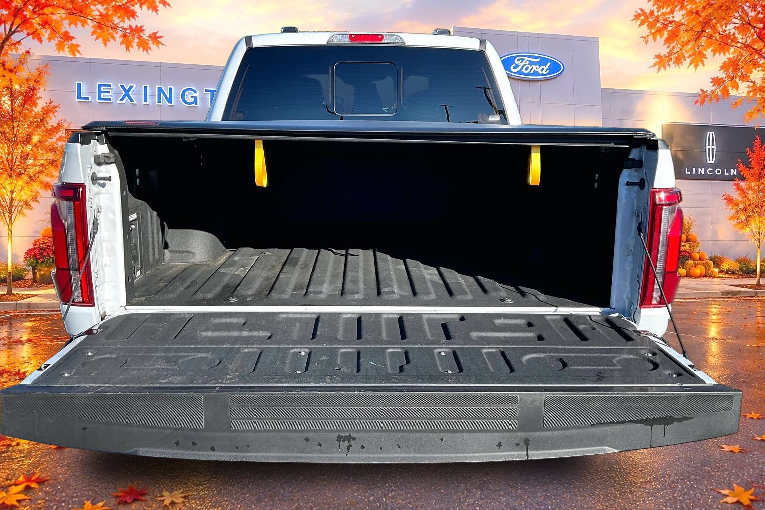 Used 2025 Ford F150 Lariat w/ Equipment Group 502A High AWD/4WD image 7