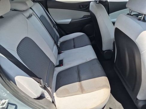 Used 2022 Hyundai Kona SE FWD image 22