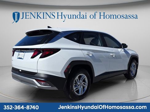 New 2026 Hyundai Tucson SE image 3