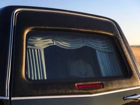 Used 2009 Cadillac DTS Hearse FWD image 37
