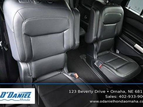 Used 2022 Ford Explorer XLT w/ Equipment Group 202A AWD/4WD image 43