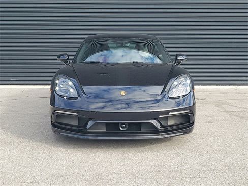 Used 2024 Porsche 718 Cayman image 10
