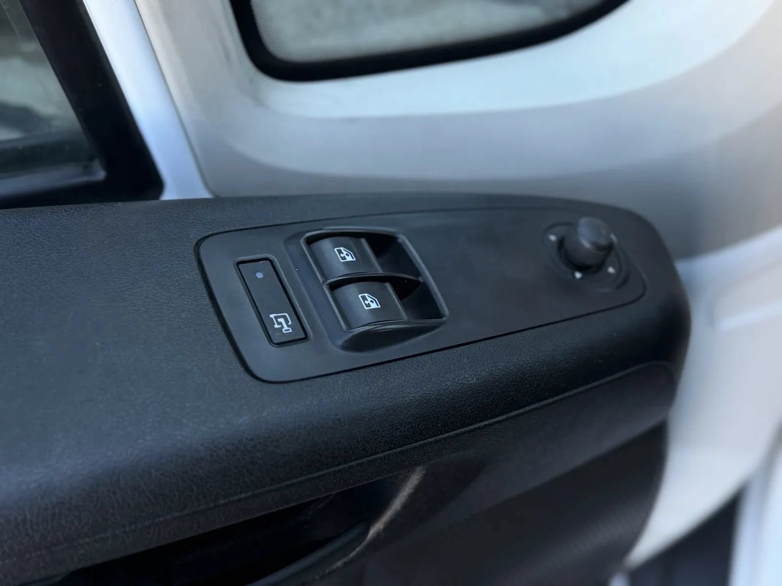 Used 2016 RAM ProMaster 1500 w/ Mopar Trailer Tow Group FWD image 19