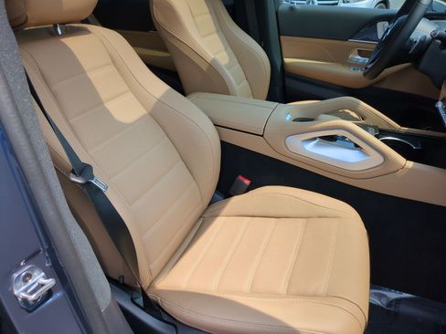 Certified 2026 Mercedes-Benz GLE 450 4MATIC image 36