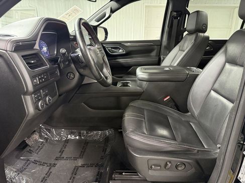 Used 2023 Chevrolet Suburban RST w/ Luxury Package AWD/4WD image 14