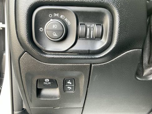 Used 2020 RAM 1500 Laramie AWD/4WD image 19