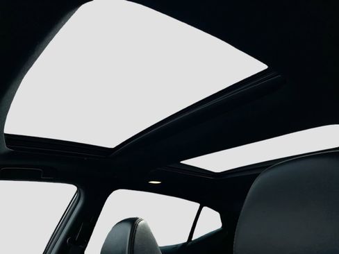 Used 2021 Nissan Maxima SR w/ Sport Mat Group image 23