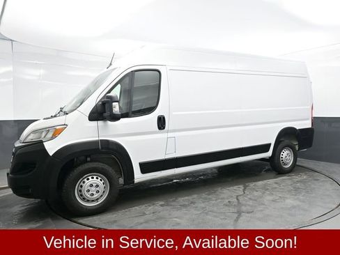 Used 2025 RAM ProMaster 2500 w/ Convenience Group image 3