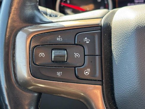 Used 2019 Chevrolet Silverado 1500 High Country w/ Technology Package image 18