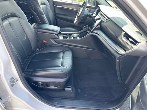 Certified 2023 Jeep Grand Cherokee Limited AWD/4WD image 13