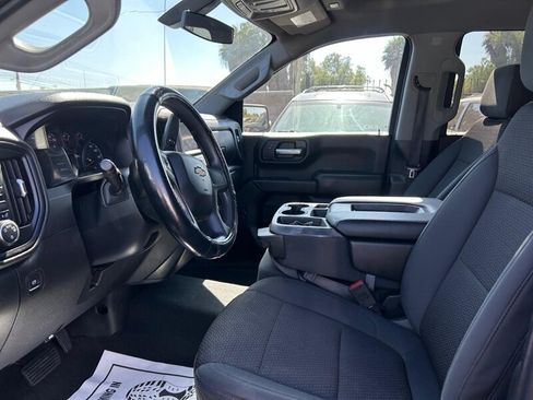 Used 2020 Chevrolet Silverado 1500 Custom w/ Custom Value Package AWD/4WD image 15