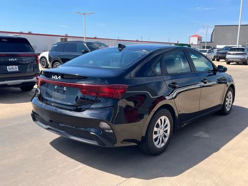 Used 2024 Kia Forte LX image 4