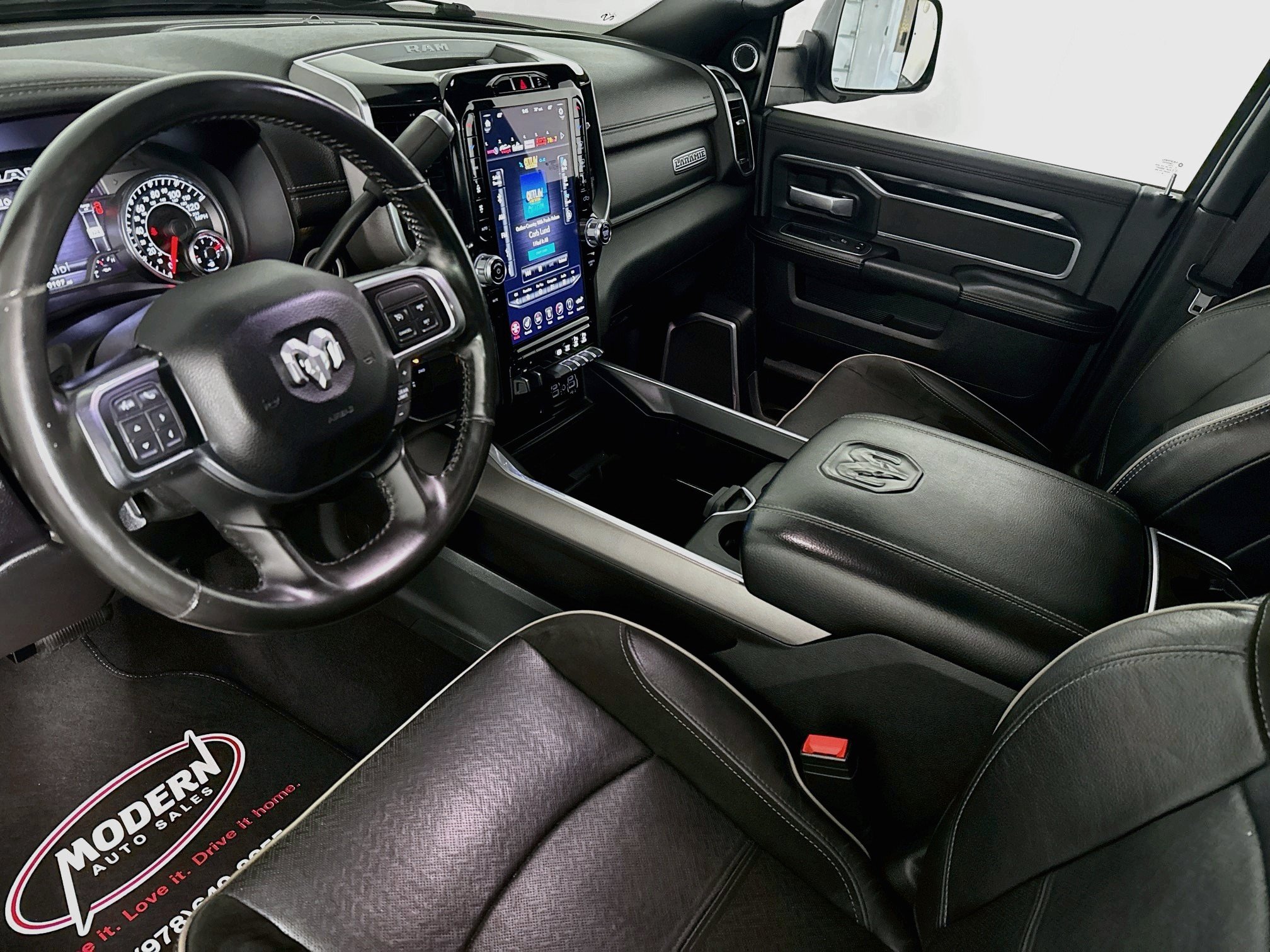 Used 2020 RAM 3500 Laramie AWD/4WD image 8